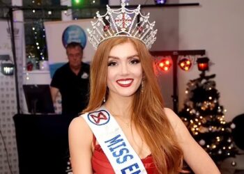 RATU Cantik England, Jessica Gagen mendedahkan cita-citanya untuk menjadi angkasawan. - AGENSI