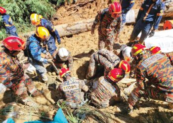 SERAMAI 61 orang 
berjaya diselamatkan dan 31 orang meninggal dunia dalam tragedi tanah runtuh di Father’s Organic Farm, Batang Kali. - GAMBAR IHSAN NADMA