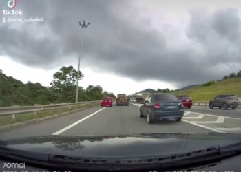 TANGKAP layar video tular memaparkan sebuah Perodua Myvi dipanndu secara melulu di lorong kecemasan Kilometer 27 Lebuhraya Utara Selatan di Kulai, Johor.