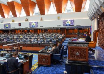 Penulis berharap wakil-wakil rakyat dapat menumpukan kepada kebajikan rakyat apabila sidang Parlimen dan Dewan Undangan Negeri dibuka semula tidak lama lagi. – UTUSAN/SHIDDIEQIIN ZON