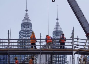 SEKTOR pembinaan negara catat peningkatan bagi suku keempat 2022. - GAMBAR HIASAN