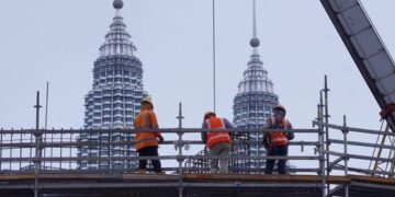 SEKTOR pembinaan negara catat peningkatan bagi suku keempat 2022. - GAMBAR HIASAN
