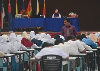 PENJADUALAN SPM 2022 melibatkan calon yang tidak dapat menduduki peperiksaan kerana terkesan dengan bencana banjir dan calon yang disahkan positif Covid-19.