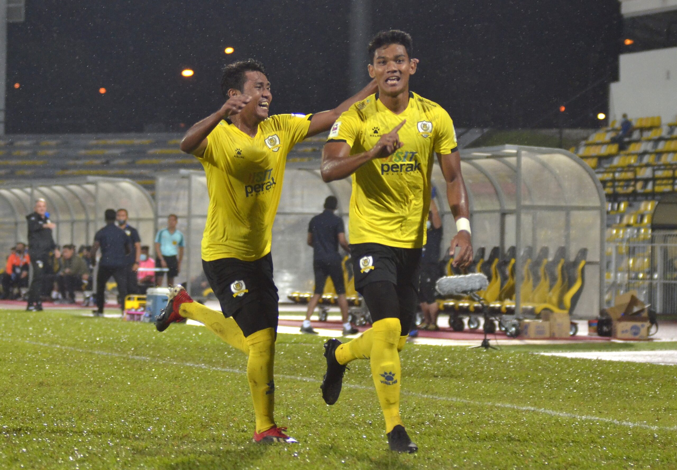 Shahrel ledak 4 gol, Perak ratah Felda - Utusan Digital