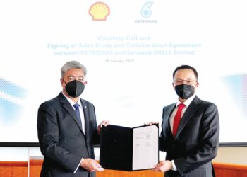 MAJLIS menandatangani kerjasama antara Petronas dan Sarawak Shell dalam bidang CCS.
