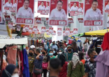 PILIHAN Raya Negeri Sarawak telah dilaksanakan pada musim monsun timur laut iaitu 18 Disember 2021. – UTUSAN/MUHAMAD IQBAL ROSLI