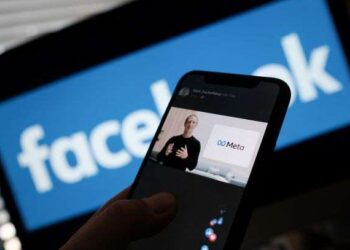 PENGGUNA Facebook di beberapa negara dibenarkan mengutuk kepemimpinan Rusia, termasuk ‘mendoakan mereka mati’. - AFP