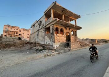 ANTARA kawasan perumahan yang musnah akibat serangan bom di Al-Bab, Syria. - UTUSAN/METRA SYAHRIL MOHAMED