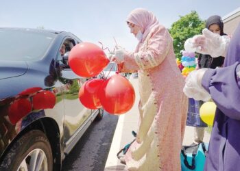 IBU bapa perlu adil apabila memberi hibah atau hadiah kepada anak-anak.