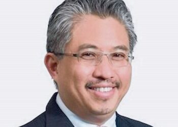 TAN SRI AZMAN MOKHTAR