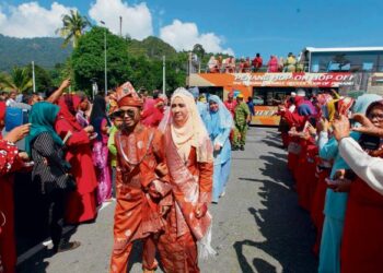 KEBANYAKAN agama menggalakkan penganutnya untuk berkahwin. – GAMBAR HIASAN