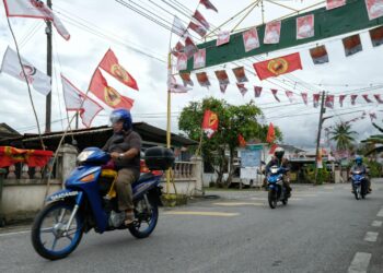 RAKYAT Sarawak akan menentukan kerajaan yang akan memerintah selama lima tahun lagi apabila mengundi pada Sabtu ini. – UTUSAN/MUHAMAD IQBAL ROSLI