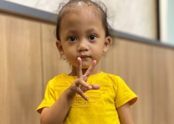 NUR Afia Mikayla Abdul Khaliq dari Penaga, Pulau Pinang memerlukan sebanyak RM90,000 untuk menjalani pembedahan jantung kali keempat dan merayu sumbangan orang ramai.