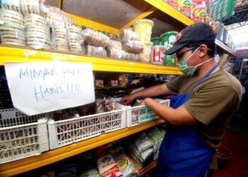 ISU kenaikan harga dan ketiadaan bekalan harga barang seperti minyak masak, ayam dan telur dikatakan berpunca daripada kemelut politik yang berpanjangan dan pembentukan kerajaan yang tidak stabil.