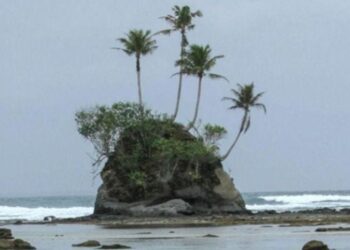 ANUDAIYAN Balong lokasi baharu pelancongan di Simeulue yang dikatakan mirip pulau animasi Spongebob Squarepants. - AGENSI