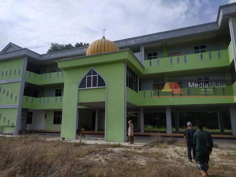Bahan binaan mahal tangguh projek dewan makan pelajar tahfiz