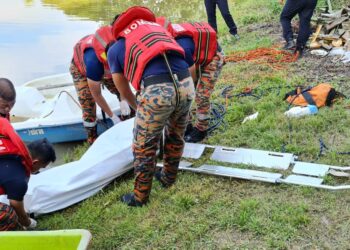 DUA mangsa lemas di tasik Puspen ditemukan berada di dasar dengan kedalaman antara lapan hingga 10 meter. - IHSAN JBPM PAHANG