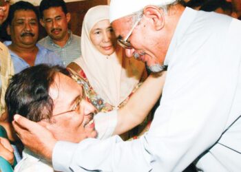 ANWAR Ibrahim telah menyatakan harapan agar hubungan silaturahim dengan Abdul Hadi Awang dapat dijalinkan semula.