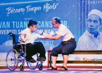 IBU bapa perlu mendaftarkan anak orang kurang upaya dengan Jabatan Kebajikan Masyarakat (JKM) bagi mendapat pelbagai manfaat dan bantuan. – GAMBAR HIASAN