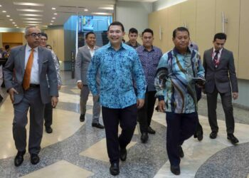 RAFIZI Ramli hadir pada Sesi Libat Urus bersama Ketua-Ketua Jabatan Peringkat Negeri mengenai Inisiatif Pendapatan Rakyat (IPR) di Kementerian Pembangunan Kerajaan Tempatan (KPKT) Putrajaya. - UTUSAN/FAISOL MUSTAFA