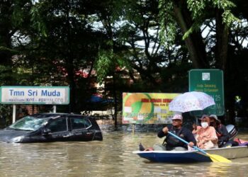 Syarikat pelaburan berkaitan kerajaan (GLIC) (GDRN) yang terdiri daripada 13 GLC dan GLIC berjaya mengumpul RM54.4 juta untuk bantu mangsa banjir -GAMBAR HIASAN