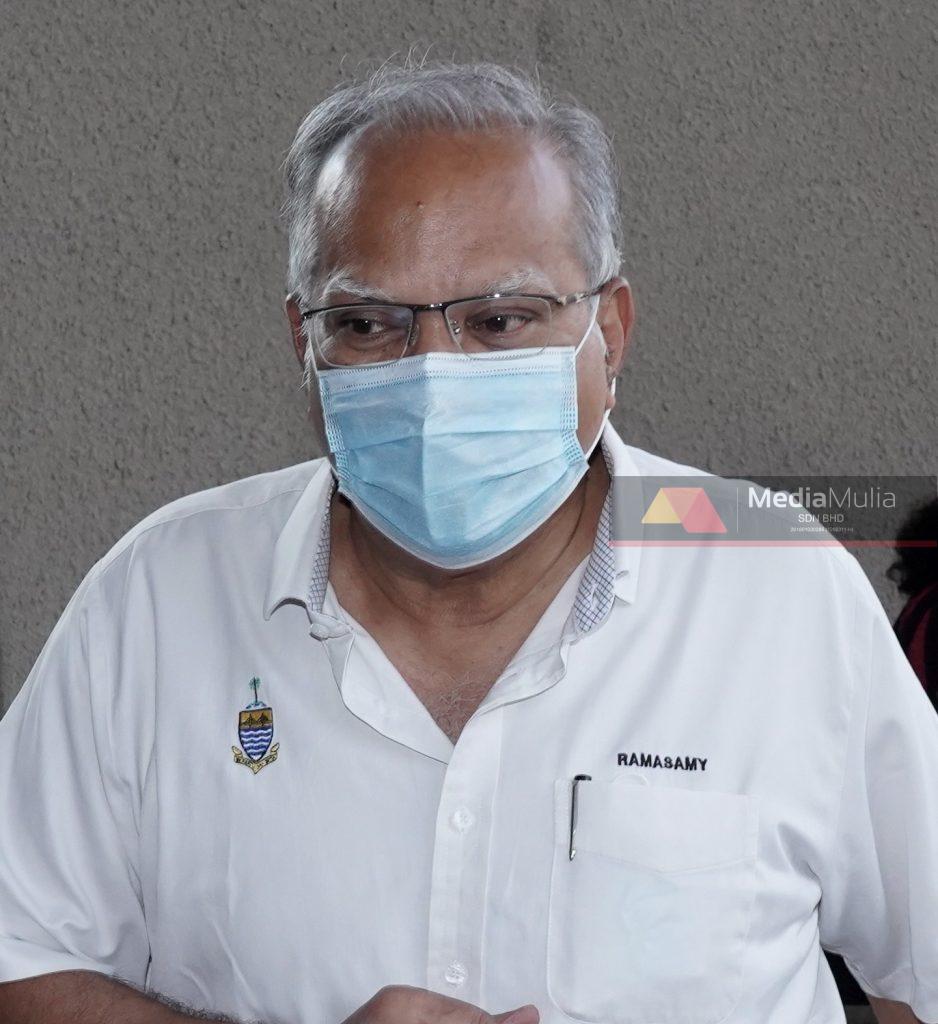 Sanusi terus dikecam batal cuti peristiwa Thaipusam Sanusi terus dikecam batal cuti peristiwa Thaipusam