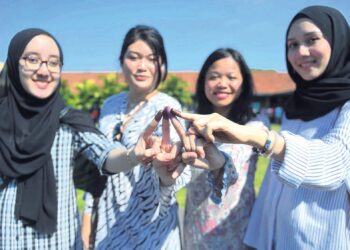 BOLEH semak nama masing-masing supaya tidak ketinggalan apabila pilihan raya diadakan kelak.