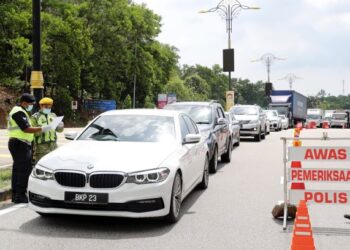 KERAJAAN akan membenarkan rentas negeri selepas dipersetujui oleh jawatankuasa khas Majlis Keselamatan Negara (MKN).