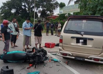 KEADAAN kemalangan yang meragut nyawa seorang penghantar makanan dalam kejadian di Kilometer 2, Jalan Bahau-Batu Kikir, Jempol, Negeri Sembilan, petang tadi.