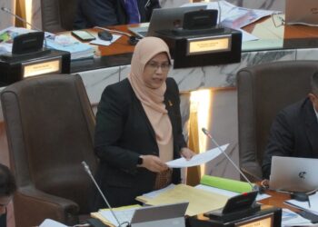 RODZIAH Ismail berucap dalam Sidang DUN Selangor di Bangunan Annex Bangunan Sultan Salahuddin Abdul Aziz Shah di Shah Alam, Selangor, hari ini.