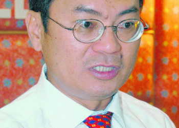 RONNIE LIU