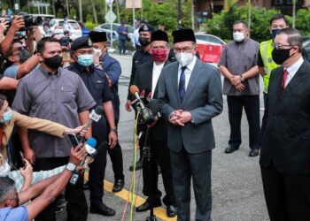 UMNO pada masa ini agak sukar bergabung dengan PH selagi wujud beberapa tokoh tertentu dalam pakatan itu. – UTUSAN/AFIQ RAZALI