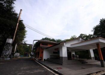 SEBUAH pusat pembakaran mayat di Seremban yang turut mengendalikan proses pembakaran mayat individu yang meninggal dunia akibat Covid-19. - FOTO/MOHD. SHAHJEHAN MAAMIN