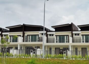 KENAIKAN OPR sukarkan orang ramai untuk memiliki rumah sendiri. - GAMBAR HIASAN