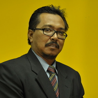 Dr. Rusdi Omar