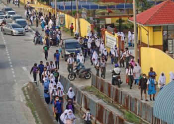 ISU kekurangan sekolah yang membawa kepada kepadatan pelajar adalah antara isu yang masih tidak dapat diselesaikan sejak sekian lama.