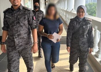 SEPASANG suami isteri ditahan JIM dalang sindiket penyeludupan kanak-kanak Sri Lanka ke negara Eropah.