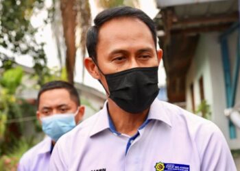 MOHD. Sabirin Mohd. Sarbini ditemui pemberita dalam Program Ziarah Kasih Ramadan MBSJ bersama LZS 2022 di Kampung Tengah, Petaling Jaya, Selangor, hari ini. - FOTO/ZULFADHLI ZAKI