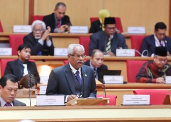 A. SIVANESAN  dalam Persidangan Dewan Undangan Negeri (DUN) Perak di Ipoh hari ini. - UTUSAN/MUHAMAD NAZREEN SYAH MUSTHAFA