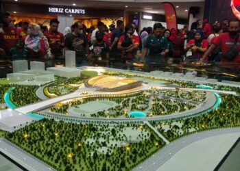 ORANG ramai berpeluang menyaksikan rekaan Stadium Shah Alam baharu yang dipamerkan kepada umum selama 
16 hari sehingga 10 Februari ini di SACC Mall di Shah Alam, Selangor.