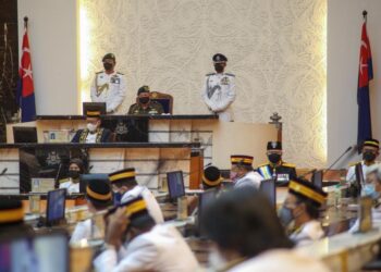 SULTAN Ibrahim Sultan Iskandar bertitah ketika merasmikan Pembukaan Penggal Persidangan Keempat DUN Johor di Kota Iskandar, Johor.