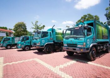 ANTARA jentera SWM Environment yang akan beroperasi sepanjang Ramadan bagi menguruskan sisa buangan termasuk di 88 bazar Ramadan seluruh Johor.