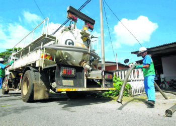 Kerja-kerja nyahenap cemar secara berperingkat kepada 1.3 juta pemilik premis yang masih menggunakan tangki septik di negara ini bermula 1 Jun ini.