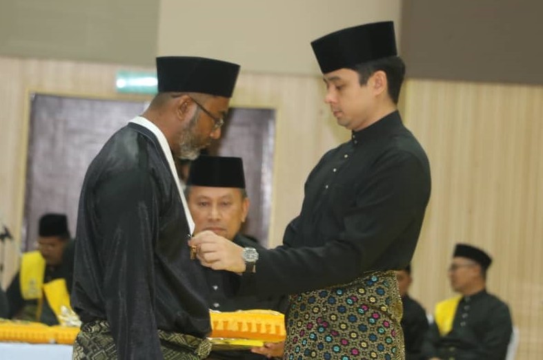 Tengku Hassanal kurnia darjah kebesaran, pingat Pahang kepada 170 penerima