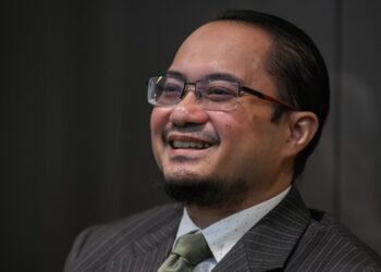MUSTAKIM MOHAMAD