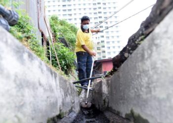 MBPP melalui Jabatan Perkhidmatan Perbandaran menggandakan kerja-kerja pembersihan sebagai langkah persediaan awal menghadapi fenomena cuaca luar biasa di Pulau Pinang ketika ini.