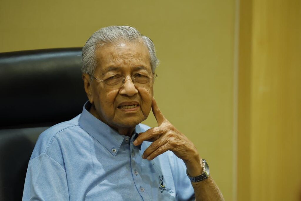 Saya tidak boleh dipersalahkan - Tun M 2 tun salah