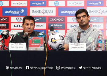 Ketua jurulatih Turkmenistan, Yazguly Hojageldyyew ketika sidang media semalam.