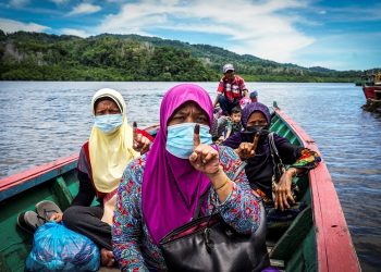 Kebimbangan itu menjadi realiti di mana sejak selepas Pilihan Raya Negeri (PRN) Sabah, kes harian Covid-19 dikatakan tidak pernah turun di bawah paras dua digit.– MINGGUAN/ SHIDDIEQIIN ZON