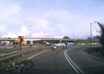 TANGKAP layar video yang tular dalam laman sosial berhubung kemalangan dua motosikal di Jalan Perusahaan Sungai Lokan, Butterworth, Pulau Pinang kononnya didakwa disebabkan dikejar anggota URB.